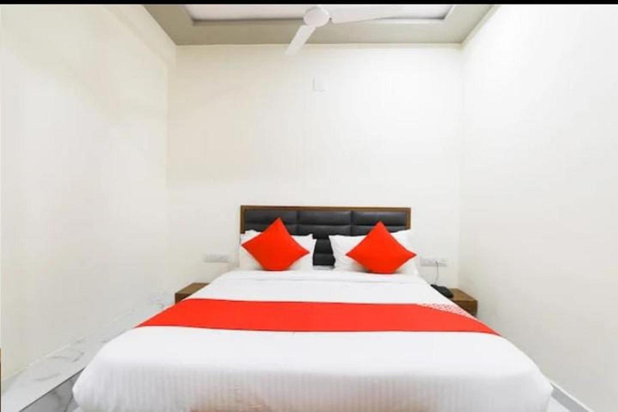 Hotel New Lake View Ahmedabad Exterior photo